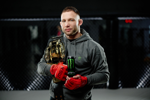 Kinny Zimmer ambasadorem Burn Energy